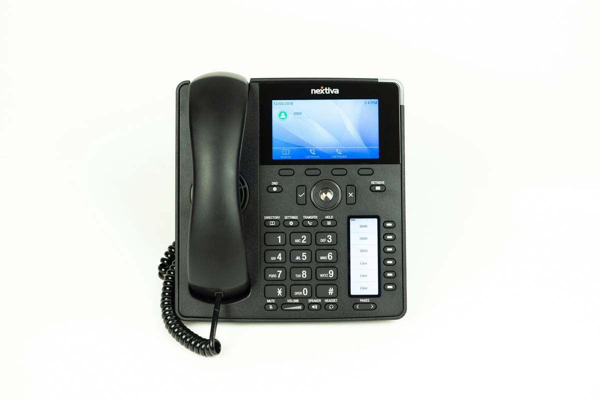 Bar chart showing 86% of B2B buyers trust businesses more with professional phone systems, plus stats on response time and productivity gains from modern features