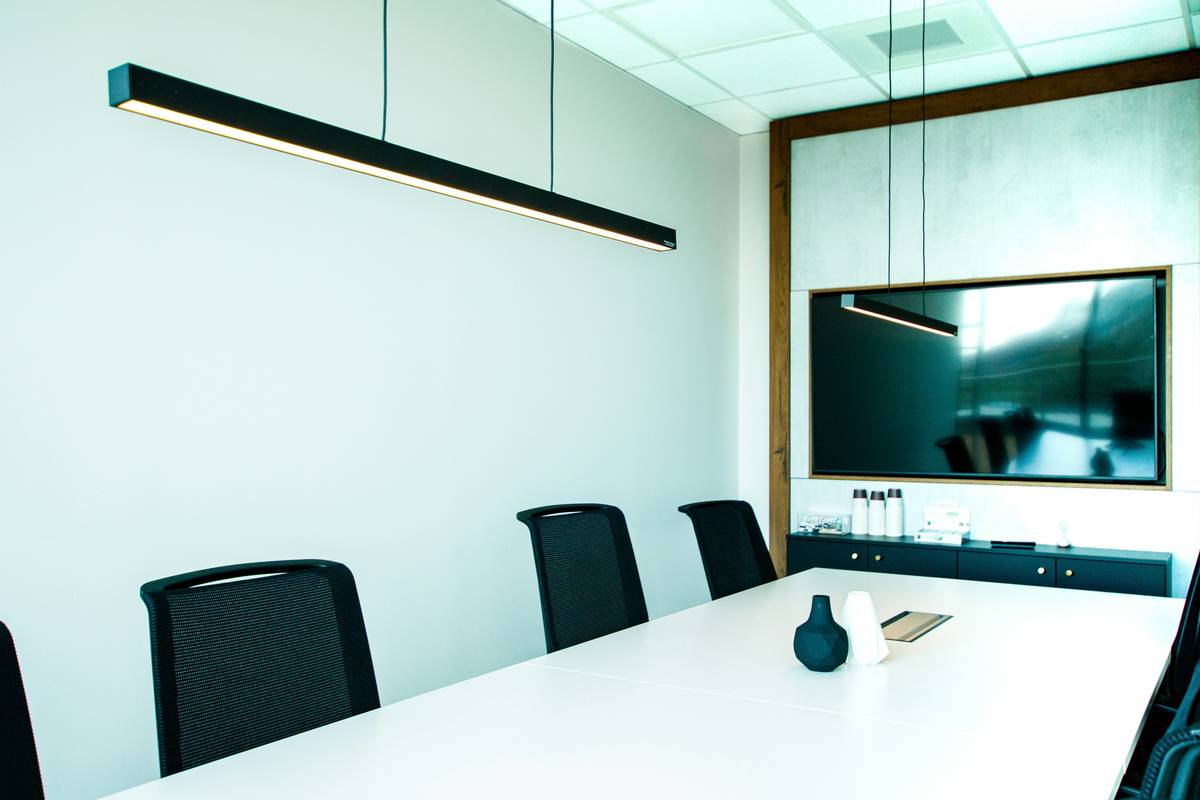 Conference Phone Feature Updates: What’s New in 2024 for Smarter, Seamless Meetings